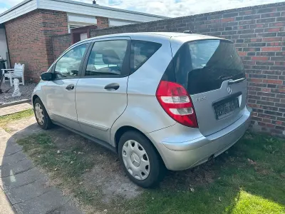 Gebraucht Mercedes A150 98 PS (72 kW) 2006 Silber Kleinwagen