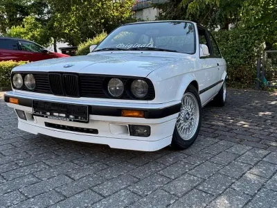 Gebraucht BMW 318 Basis 140 PS (102 kW) 1991 Weiß Coupé