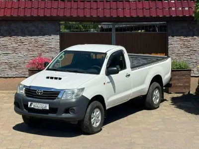 Gebraucht Toyota HiLux 144 PS (105 kW) 2013 Weiß Pickup