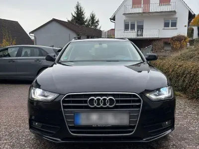 Gebraucht Audi A4 Ambiente 170 PS (125 kW) 2012 Schwarz Kombi