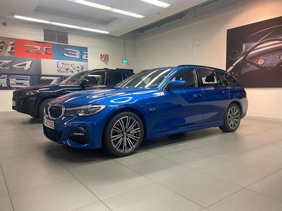 Gebraucht BMW 330e M Sport 292 PS (214 kW) 2022 Blau Kombi