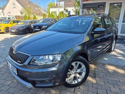 Gebraucht Skoda Octavia Scout 4x4 184 PS (135 kW) 2015 Grau Kombi