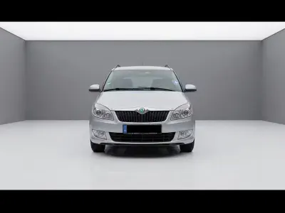 Gebraucht Skoda Roomster Ambition 90 PS (66 kW) 2013 Silber Van / Kleinbus