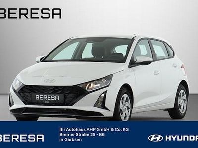 Neu Hyundai i20 Select 101 PS (74 kW) 2025 Atlas white Limousine