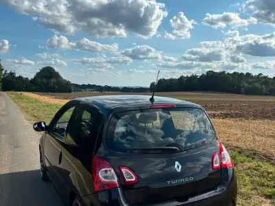 Gebraucht Renault Twingo 75 PS (55 kW) 2013 Schwarz Kleinwagen