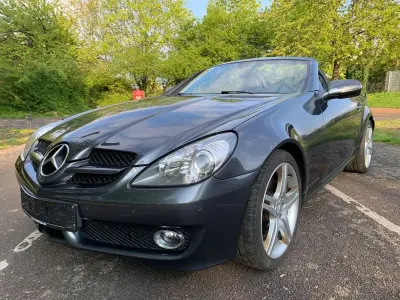 Gebraucht Mercedes SLK200 2LOOK Edition 184 PS (135 kW) 2010 Grau Cabrio