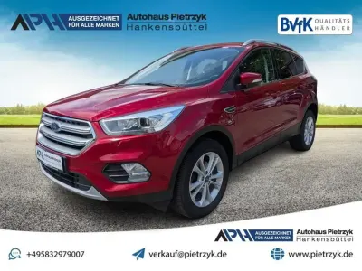 Gebraucht Ford Kuga Titanium 150 PS (110 kW) 2017 Rubyrot (metallic) SUV