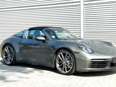 Gebraucht Porsche 911 Carrera Cabriolet Performance Package 385 PS (283 kW) 2021 Grün Cabrio