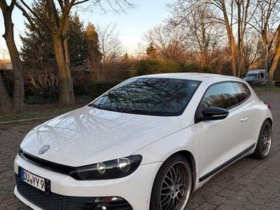 Gebraucht VW Scirocco 160 PS (117 kW) 2009 Weiß Coupé