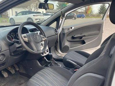 Usata Opel Corsa Cosmo 90 CV (66 kW) 2008 Utilitaria