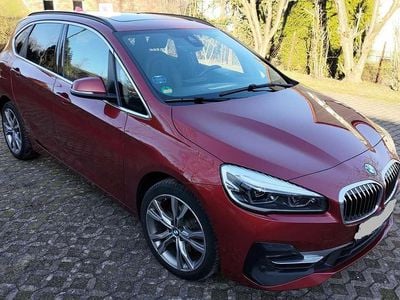 Rot Gebraucht 2019 BMW 218 Luxury Line Kombi | 19.950 € (Teuer)