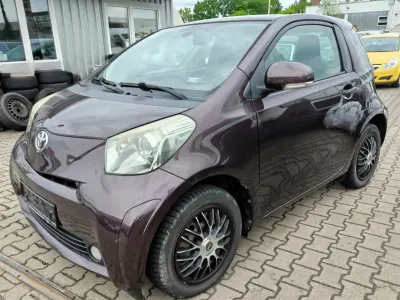 Gebraucht Toyota iQ 68 PS (50 kW) 2009 Violet Kleinwagen