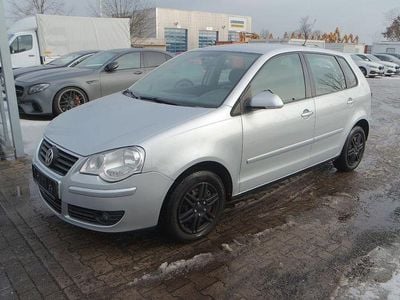 Gebraucht VW Polo Comfortline 54 PS (39 kW) 2006 Silber Kleinwagen