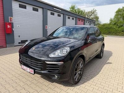 Second-hand Porsche Cayenne S Platinum Edition 420 CP (308 kW) 2017 Negru SUV