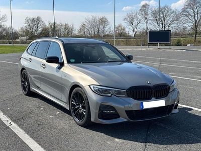 Gebraucht BMW 330 M Sport 258 PS (189 kW) 2020 Grau Kombi