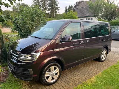 Gebraucht VW Multivan 150 PS (110 kW) 2016 Violett Van / Kleinbus