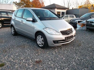 Gebraucht Mercedes A180 Classic 116 PS (85 kW) 2010 Silber Limousine