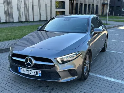 Gebraucht Mercedes A160 109 PS (80 kW) 2019 Grau Kleinwagen