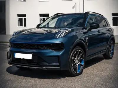 Gebraucht Lynk & Co 01 261 PS (191 kW) 2022 Blau SUV