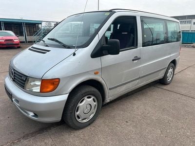 Silber Gebraucht 1998 Mercedes Vito Van | 2.200 €