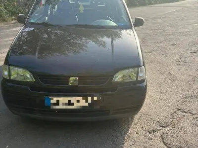 Używany Seat Arosa 50 KM (36 kW) 1998 Czarny Hatchback