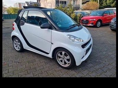 Gebraucht Smart ForTwo Cabrio 71 PS (52 kW) 2011 Weiß Cabrio