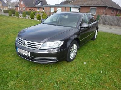Gebraucht VW Phaeton 245 PS (180 kW) 2014 Braun Limousine
