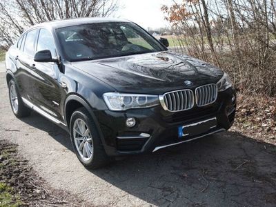 gebraucht BMW X4 2.0D steht zum Verkauf