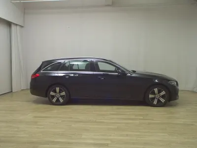 Gebraucht Mercedes C200 Avantgarde 184 PS (135 kW) 2023 Schwarz Limousine