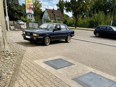 Second-hand Audi 80 75 CP (55 kW) 1984 Albastru Berlinǎ