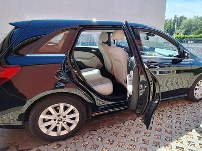 Mercedes B180