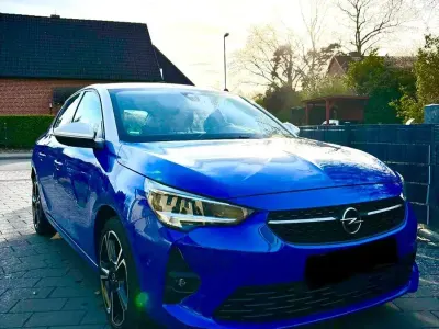 Używany Opel Corsa 131 KM (96 kW) 2020 Niebieski Hatchback