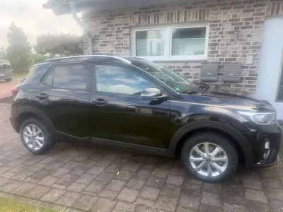 Gebraucht Kia Stonic Edition 7 84 PS (61 kW) 2020 Schwarz SUV