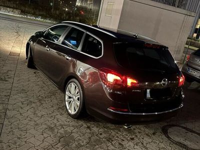 gebraucht Opel Astra 2012