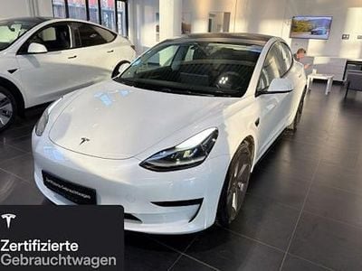 Weiß Gebraucht 2021 Tesla Model 3 Standard Range Limousine | 22.900 € (Fairer Preis)