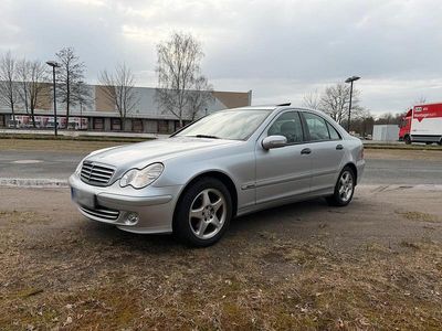 Gebraucht Mercedes C200 163 PS (119 kW) 2004 Silber Limousine