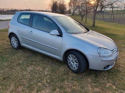 Gebraucht VW Golf V 80 PS (58 kW) 2007 Silber Limousine