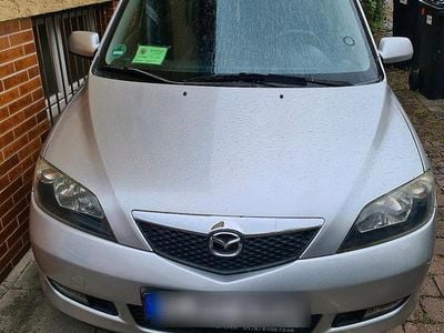 Grau Gebraucht 2004 Mazda 2 Kleinwagen | 800 € (Guter Preis)