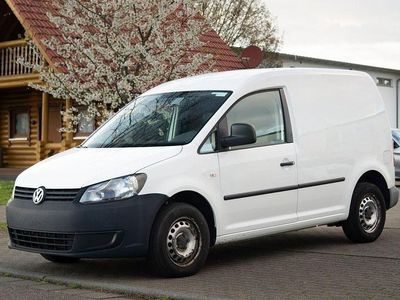 Begagnad VW Caddy 75 HK (55 kW) 2011 Vit Minibuss