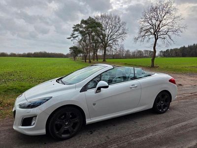 Weiß Gebraucht 2013 Peugeot 308 CC Roland Garros Cabrio | 9.999 € (Fairer Preis)