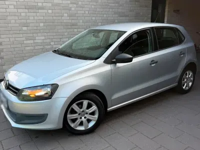 Gebraucht VW Polo 75 PS (55 kW) 2010 Silber Kleinwagen