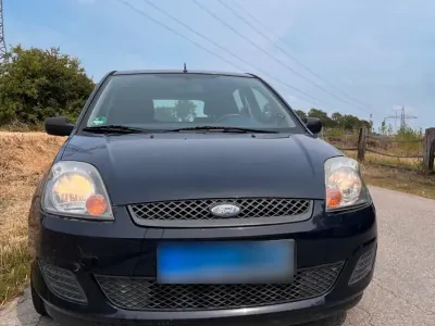 Gebraucht Ford Fiesta 90 PS (66 kW) 2007 Schwarz Kleinwagen