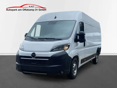 Gebraucht Opel Movano 140 PS (102 kW) 2024 Cassablanca weiss Van