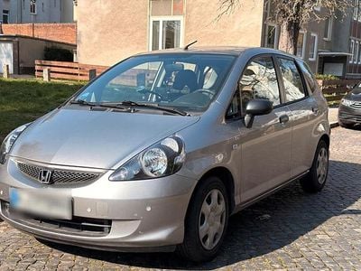 Gebraucht Honda Jazz 78 PS (57 kW) 2007 Grau Kleinwagen