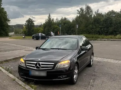 Gebraucht Mercedes C200 Avantgarde 184 PS (135 kW) 2009 Schwarz Limousine