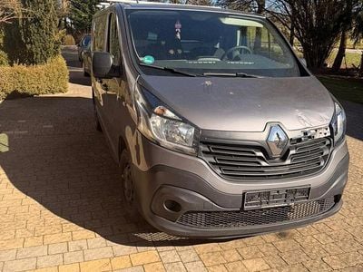 Second-hand Renault Trafic 145 CP (106 kW) 2017 Gri Monovolum