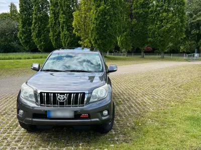 Gebraucht Toyota Land Cruiser 190 PS (139 kW) 2011 Grau SUV