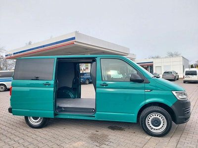 Gebraucht VW Transporter 150 PS (110 kW) 2018 Grün Van