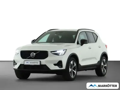 Neu Volvo XC40 Plus 163 PS (119 kW) 2026 Weiß SUV
