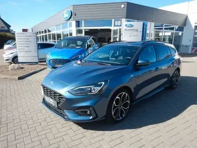Usata Ford Focus ST-Line 150 CV (110 kW) 2020 Blu Berlina